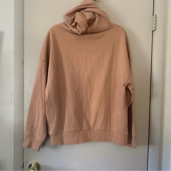 Fabletics BO Hoodie lll - Picture 2 of 4